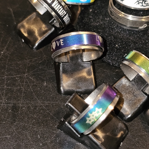 Rings V - Picture 5 of 9